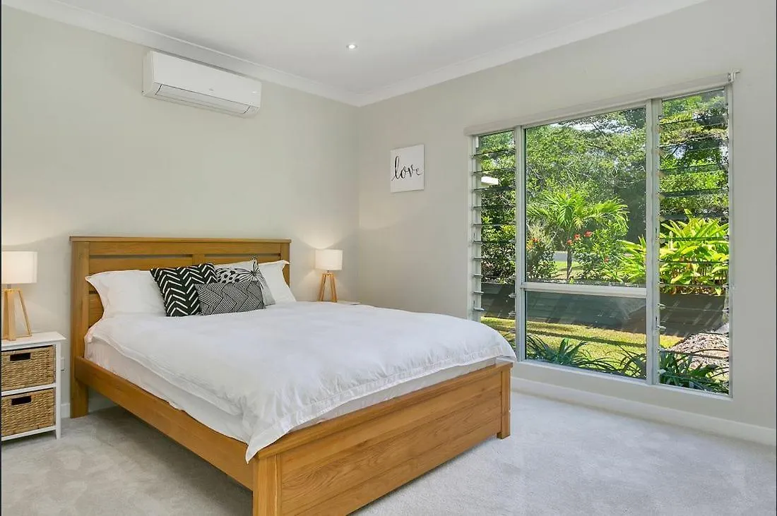 Hilltop Rainforest Retreat Holiday home Cairns